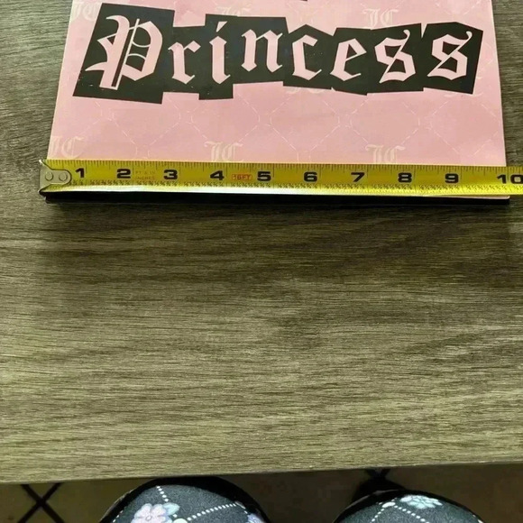 Juicy Couture Home 3 Piece Gift Bag Set With Gift Tags Velvet Handles - Picture 8 of 10